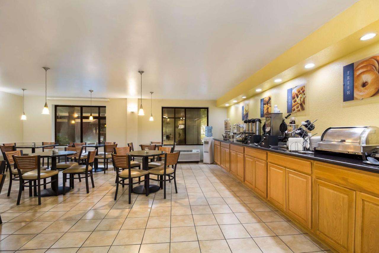 Western Braddock Hotel La Vale
